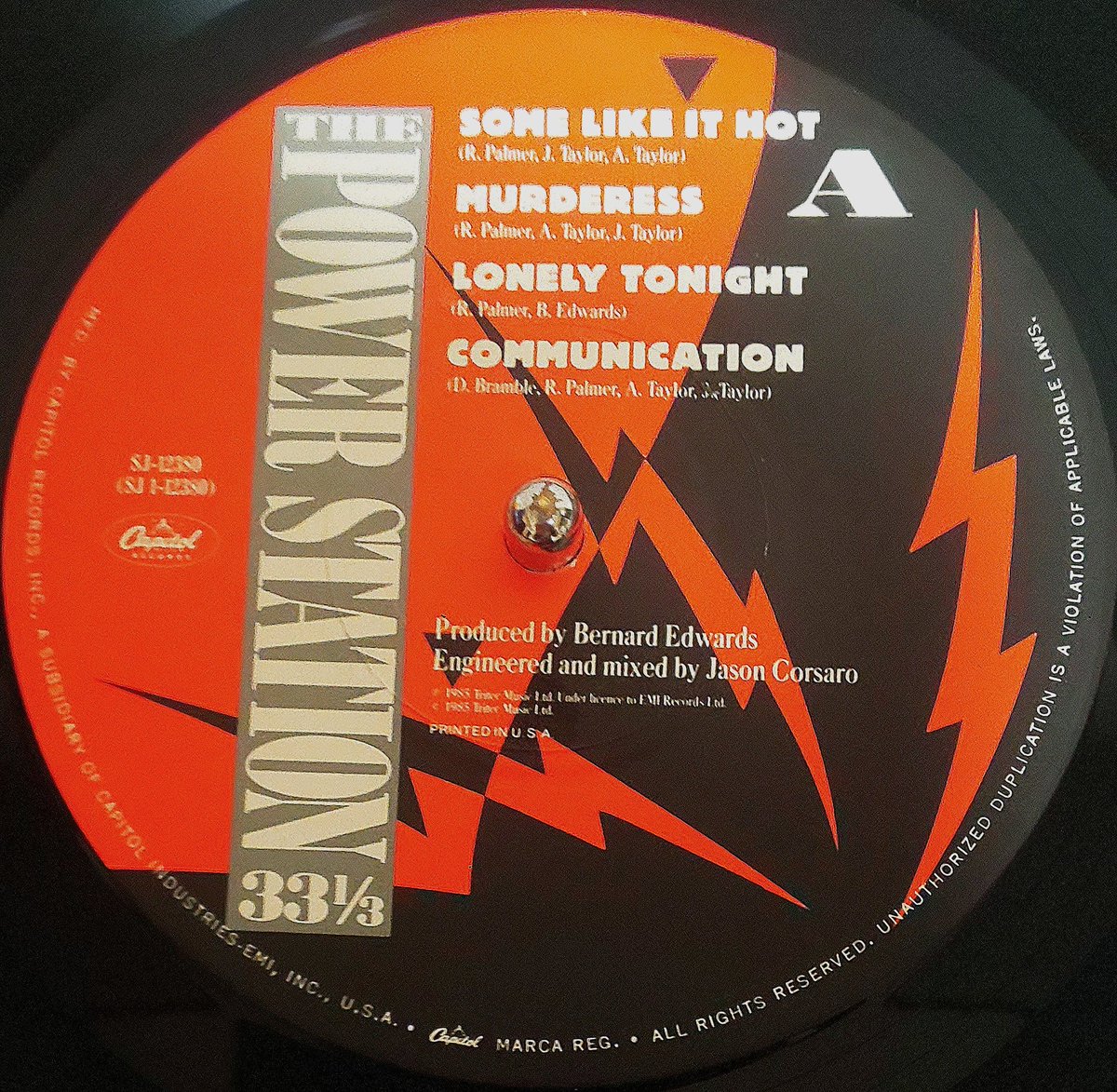 たまぞう tweet media