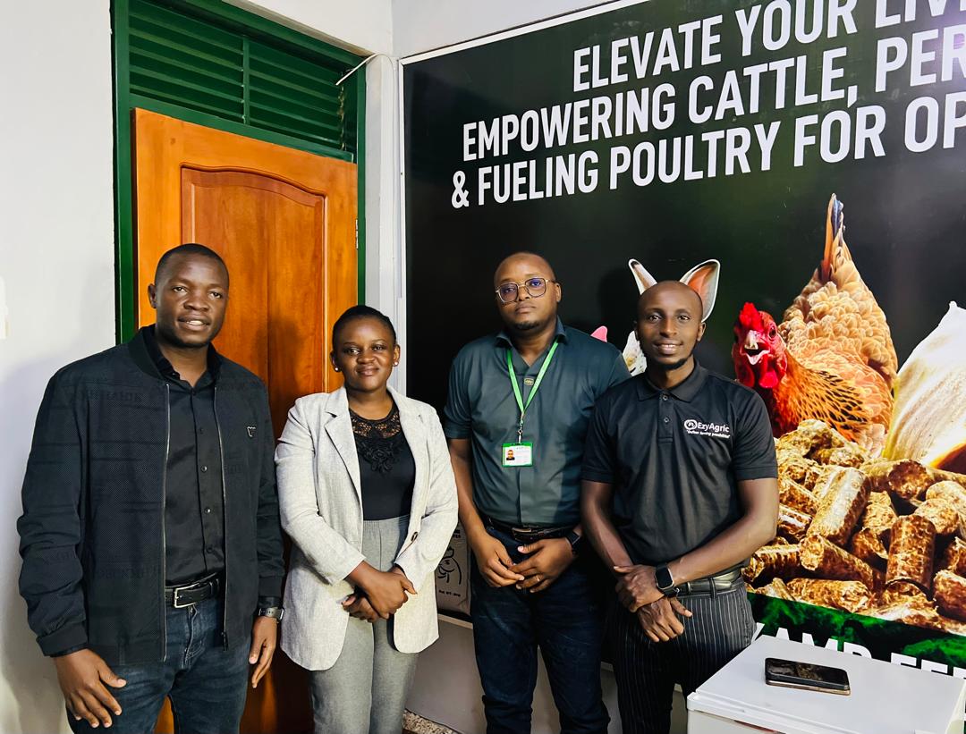ezyagric's tweet photo. Kampfeed Onboarded!!
We are excited to share that EzyAgric met with Kampfeed, in a bid to strengthen livestock offering on the app.
You can now get all your Kampfeed livestock products on the EzyAgric app.
#EzyAgric #FarmtheSmartWay #Livestock
@Kampfeed
@NAGRC_DB https://t.co/WWwUoIvhlJ