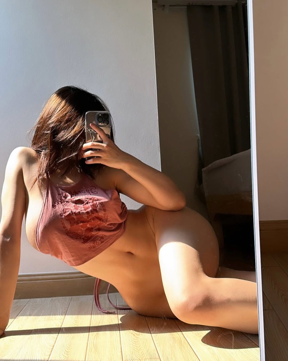 nmrhrv's tweet photo. golden hour https://t.co/dOLlRGOTV1