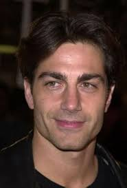 merlinpapin3's tweet photo. On souhaite un Bon Anniversaire à #MichaelBergin qui a 57 ans
Alerte à Malibu
Charmed
@FredOL69007
❤️si vous aimez https://t.co/u8P05tInTm