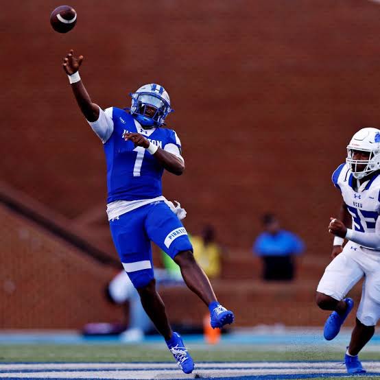joelnicholson_'s tweet photo. I will be in Hampton for Junior Day on March 20th!! @RecruitingHHSFB @dj_boldin @hupirates_fb @AlmightyJJ__ @VanBMalone3rd https://t.co/D41vW2eX3B