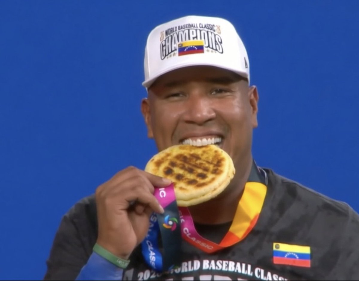 Naky Soto 🍃 tweet media