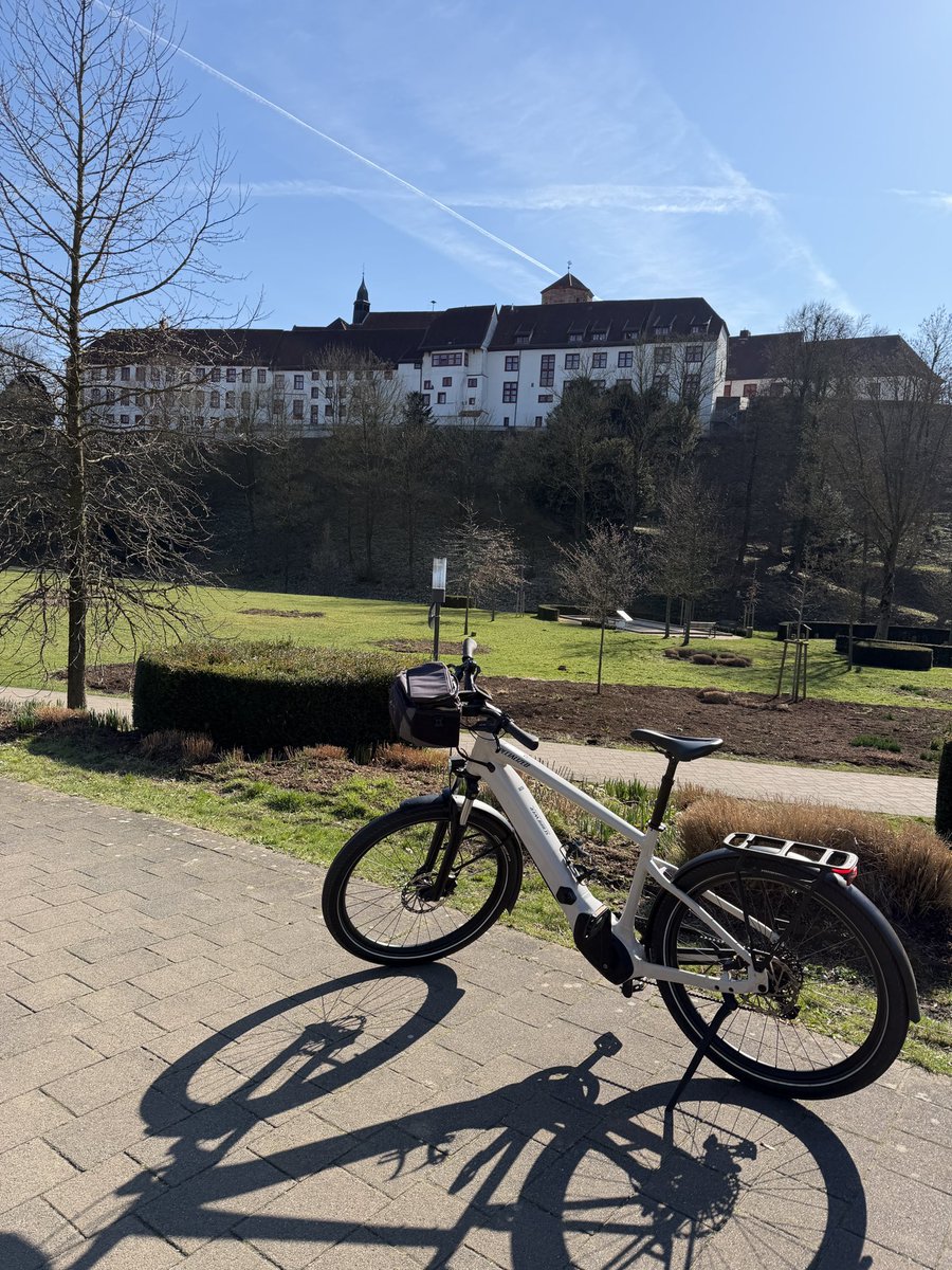 Nigel Vause tweet media