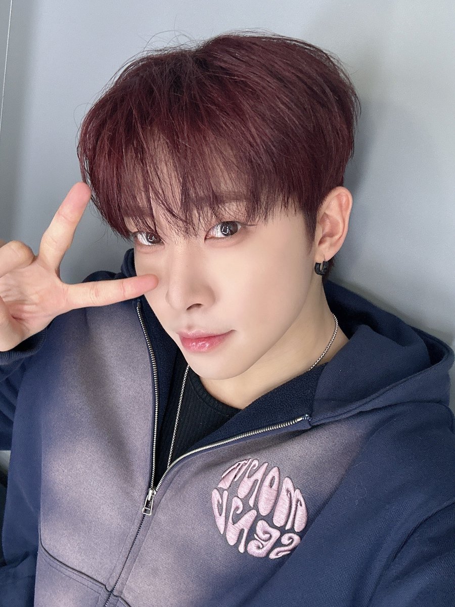 TRENDZ (트렌드지) tweet media