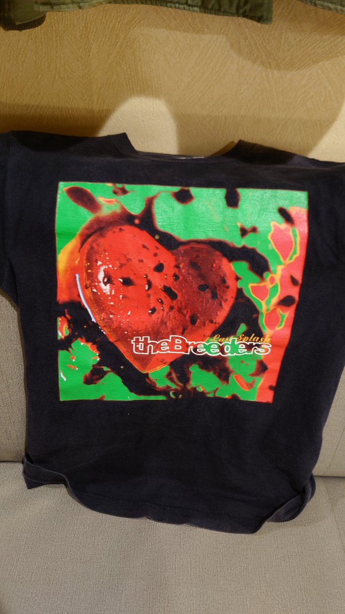 ryu_plws's tweet photo. さわおさん、ブリーダーズのTシャツに気がついてくれて

Tシャツいいねってジェスチャーくれたの嬉しすぎた。 https://t.co/WlqsXnRSwc