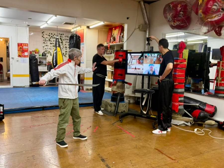 XHSports's tweet image. A tree that crossed the sea 🌳
For 190 years, Choy Lee Fut has grown from Guangdong to the world - connecting generations, cultures and communities through kung fu.
Roots in China. Branches worldwide. xhtxs.cn/ba1z
#ChoyLeeFut #KungFu #MartialArts #CulturalHeritage