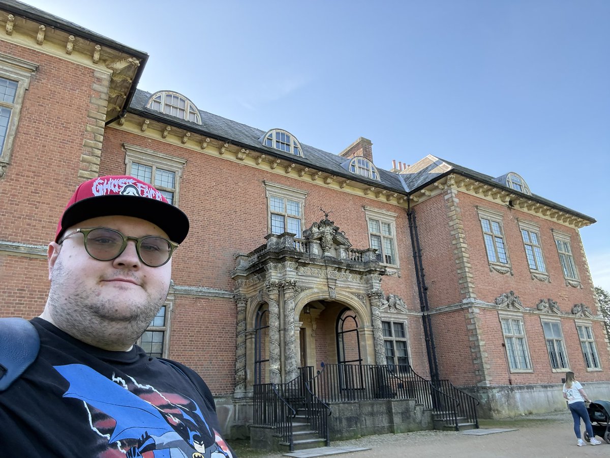 Doctor Who Positivity (Tom #IStandWithDavidTennant tweet media