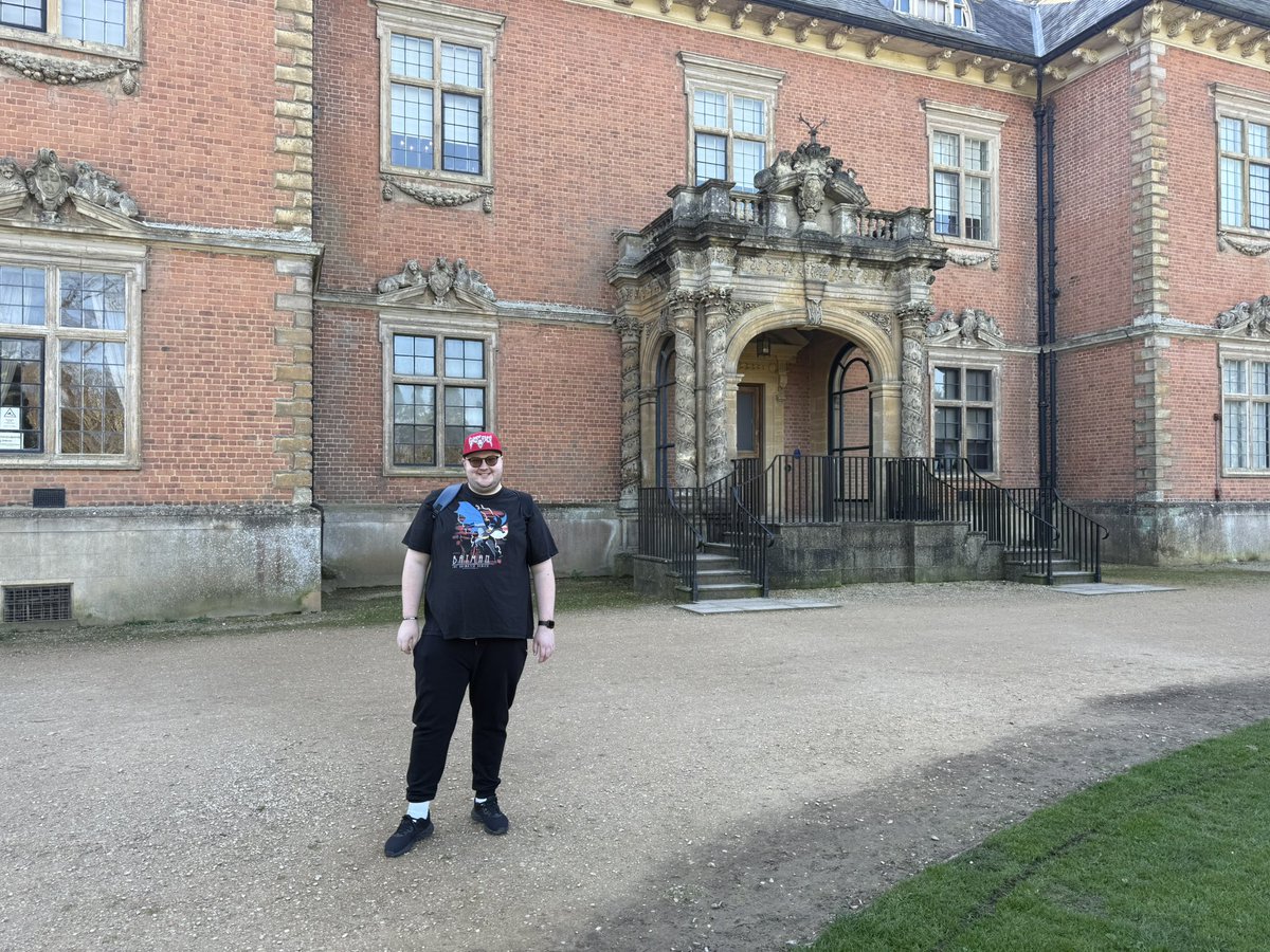 Doctor Who Positivity (Tom #IStandWithDavidTennant tweet media