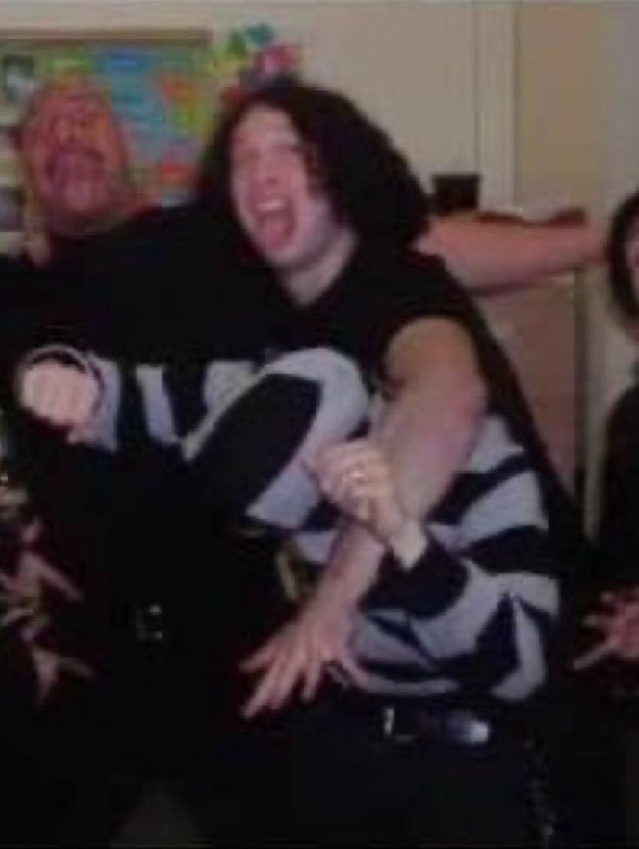 Ray Toro’s Teeth! tweet media