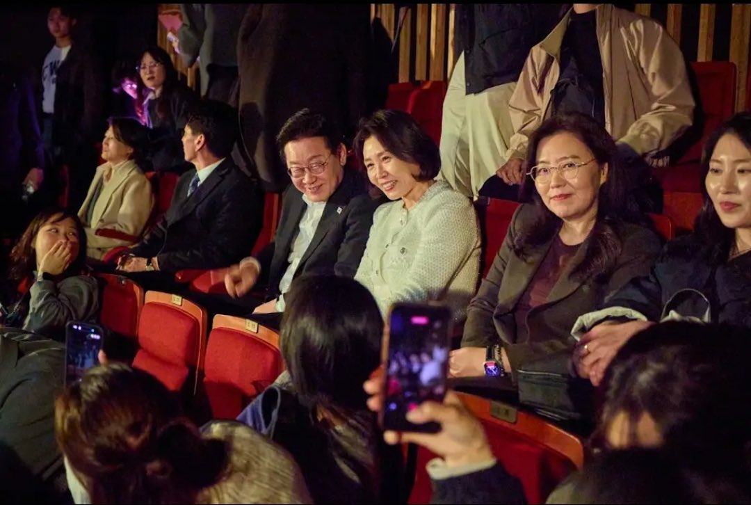 밍맹묭 tweet media