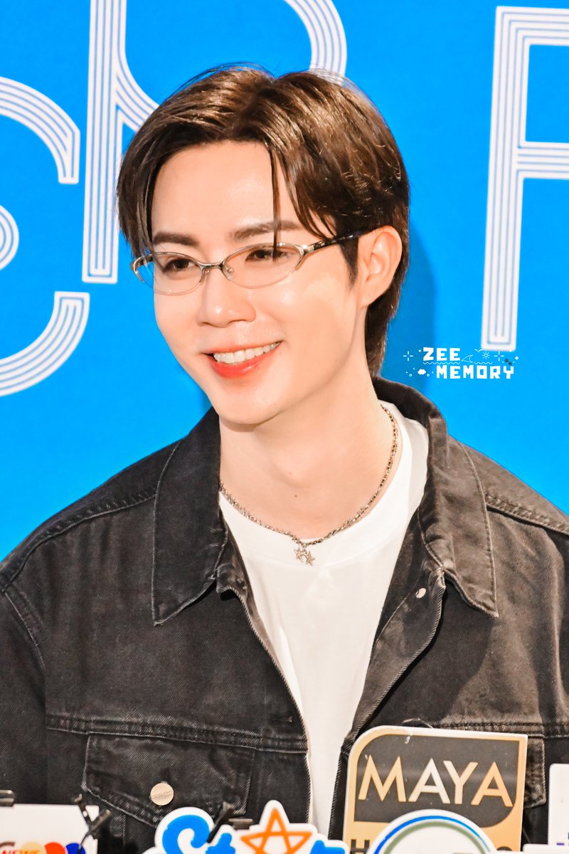 😁

Robinson x Zee Nong Zon
#RobinsonSummerFestxZee
<a href="/zee_pruk/">Z</a> #ZeePruk