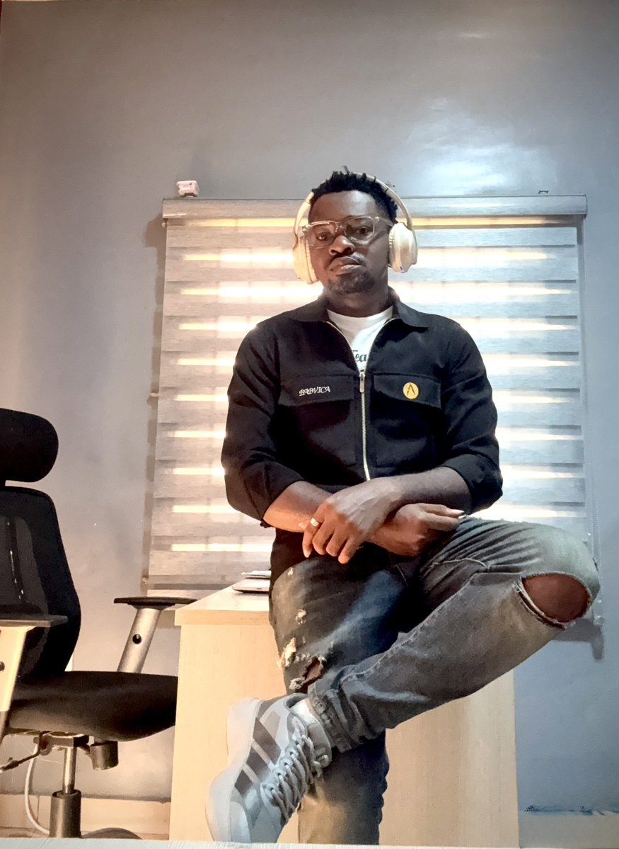 Łämi-Ďarë tweet media