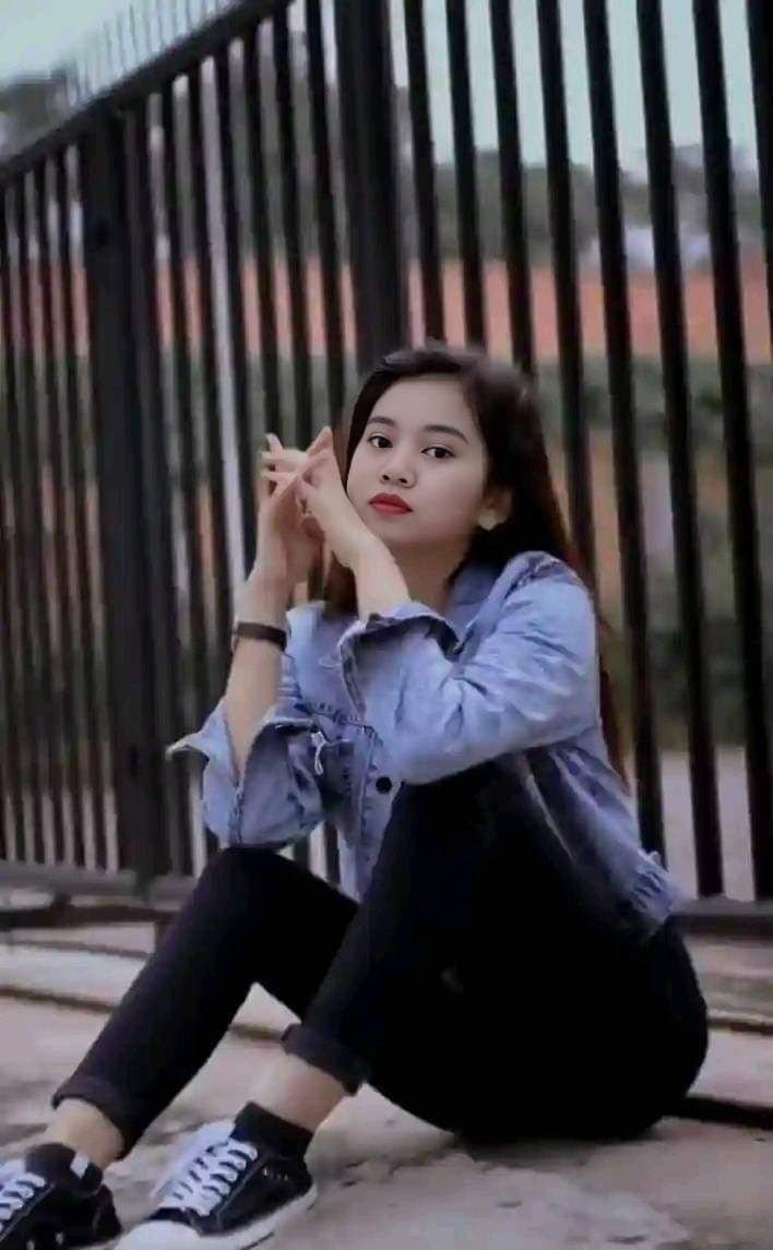 mahasiswipwt's tweet photo. siki bae yuh ...

#ayamkampuspurwokerto #infoLCpurwokerto #cewekBOpurwokerto https://t.co/xred3UWAiE