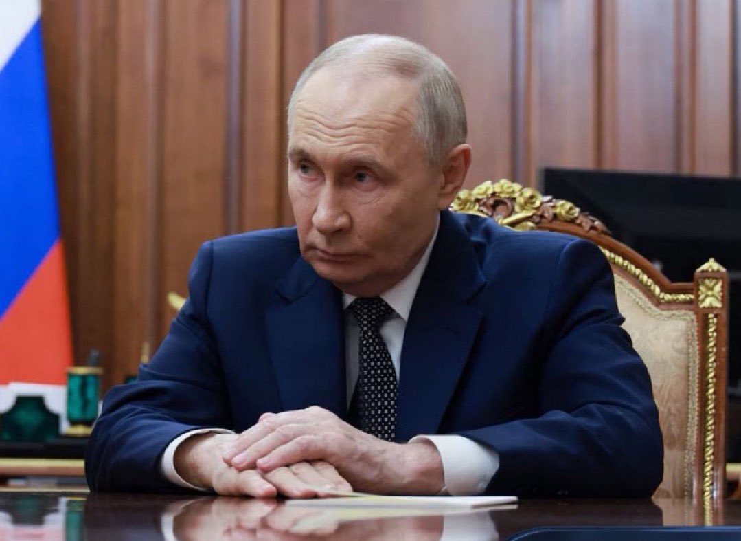 روسيا تخطط لقوافل حماية مسلحة للسفن التجارية