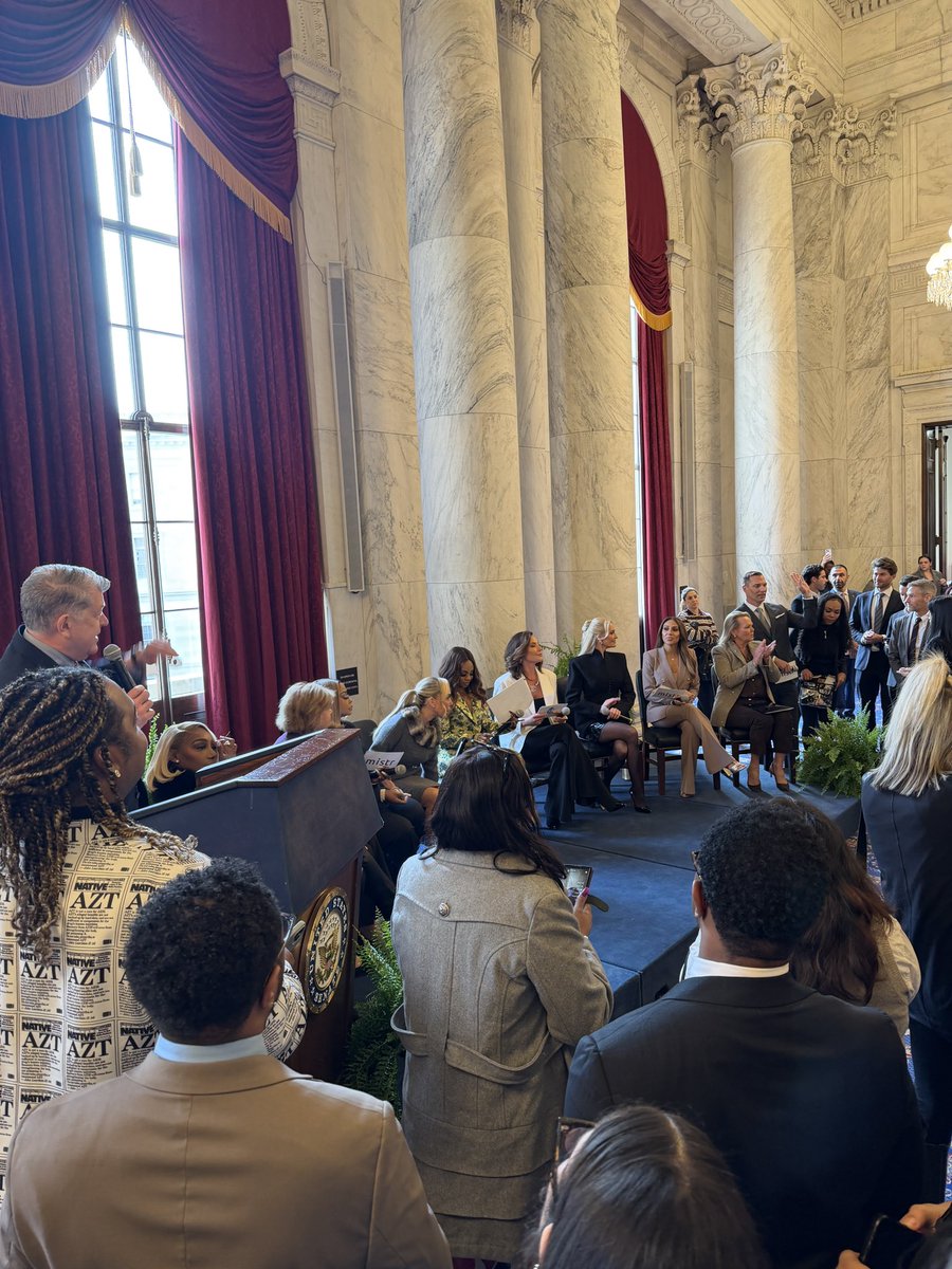 Victoria Snitsar Churchill tweet media