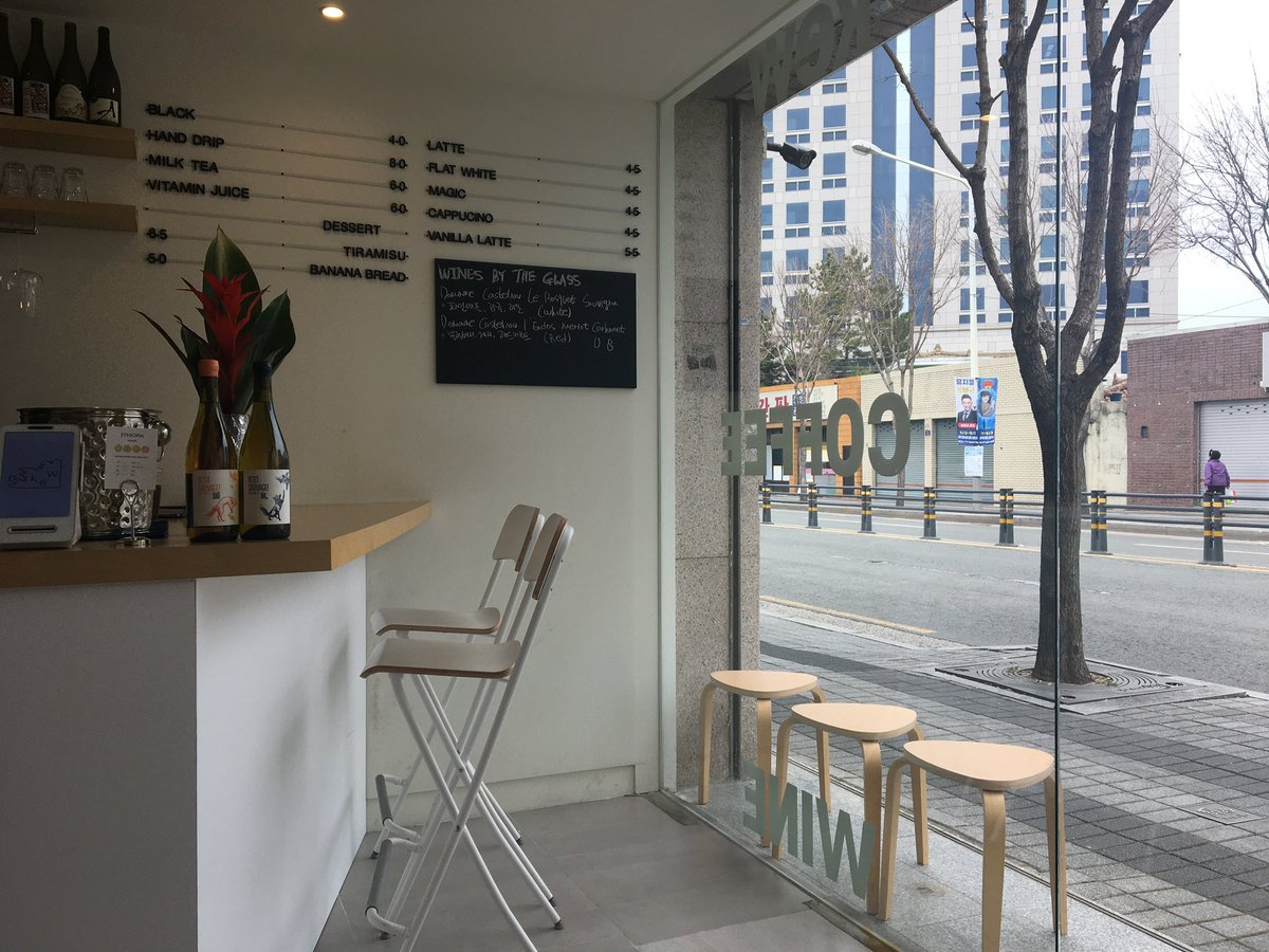 먼지.. tweet media