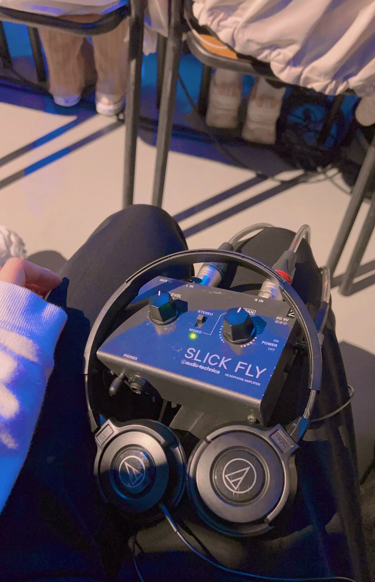 COTI_bkrr's tweet photo. 22年の五行のトークセッションの時にたまたま隣になった子に声かけて仲良くなって周年ライブも毎年一緒にみて次は夢のzepp一緒に観る約束した・・・・ダニーメイが繋げてくれた縁これからも大切にしますありがとう😭😭😭 https://t.co/5RaYa1JVFo