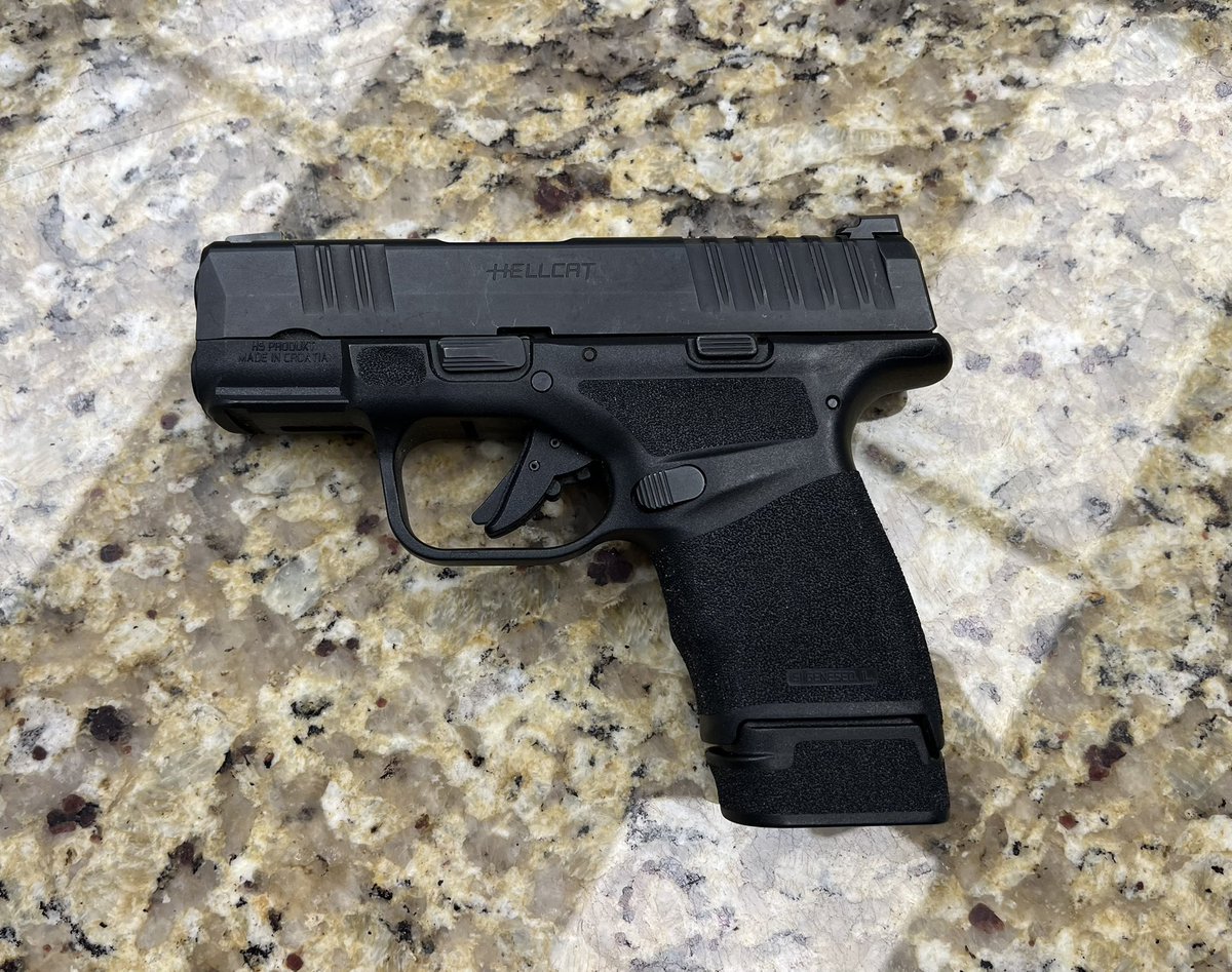 Elizabeth tweet media