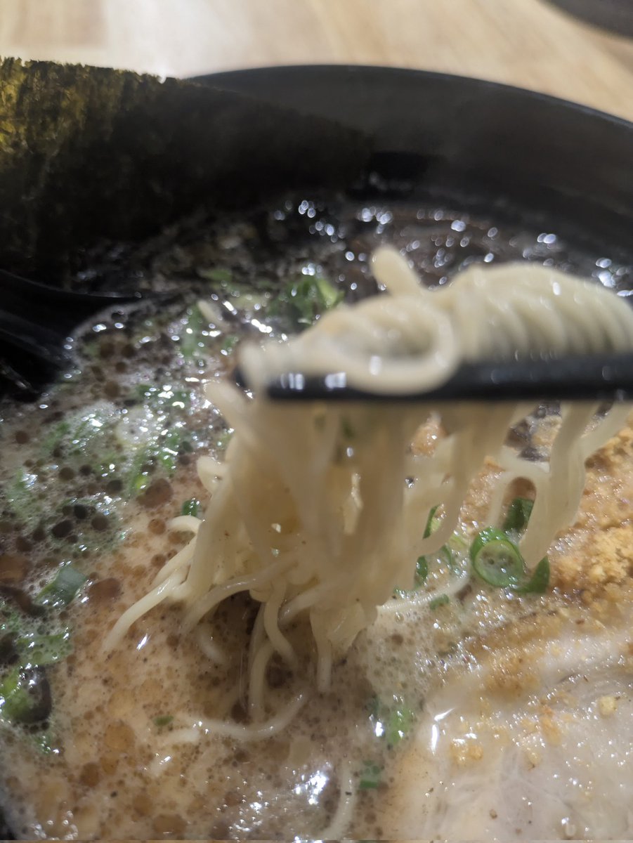 tabearukix's tweet photo. 今日は3食食べてしまった。うどんラーメンラーメン。
#一心堂 https://t.co/DNjqGhjczI