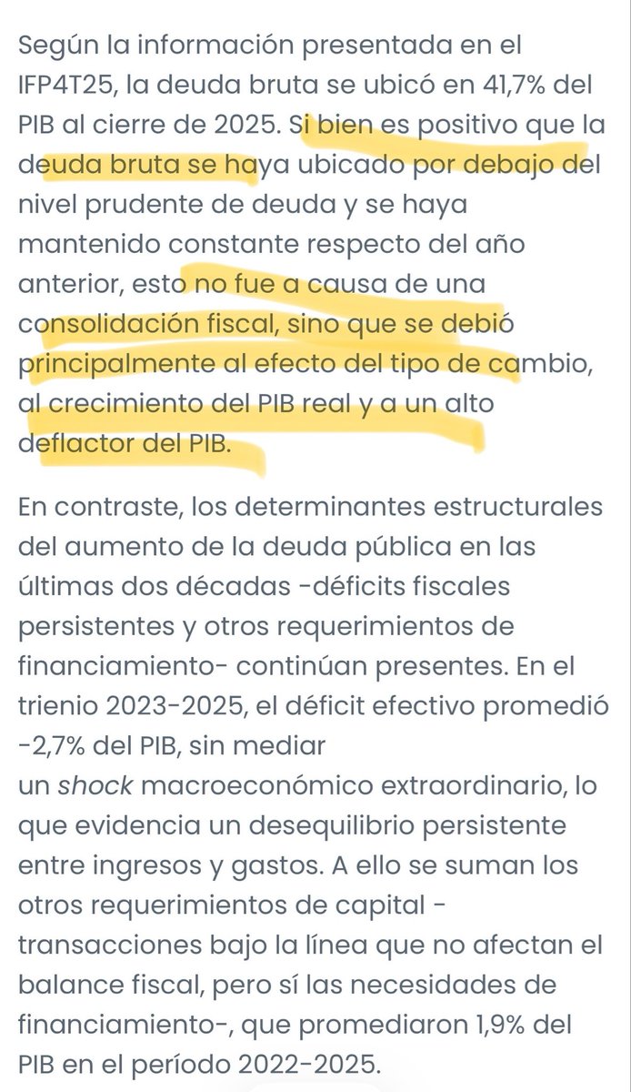 matiasacevedof's tweet photo. Es relevante discutirlo porque como dice CFA no se debió a la consolidación fiscal que se prometió y no se cumplió. Fue por menor tipo de cambio y precio del cobre. Salvo que nos expliques ¿ cuál fue la gestión del gobierno anterior para aumentar el precio cobre o reducir el tipo de cambio ?