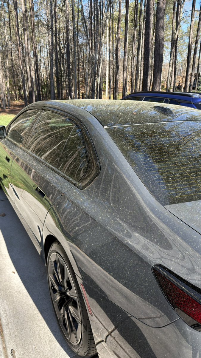 Aaron Zollo tweet media