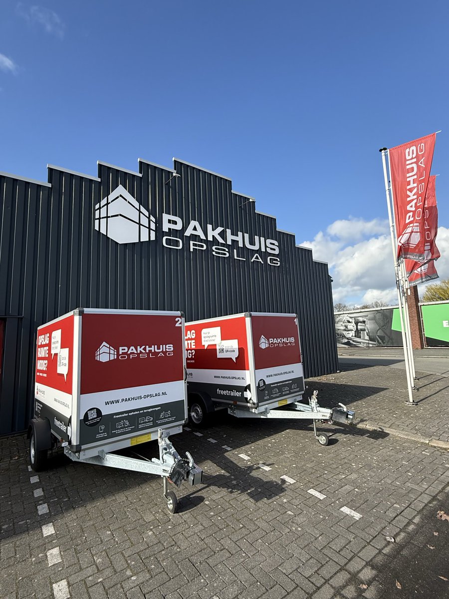 Zojuist afgeleverd, de prachtige aanhangers van #Freetrailer en zoals de naam al aangeeft gratis te gebruiken bij <a href="/pakhuisopslag/">Pakhuis Opslag</a> in #Almelo