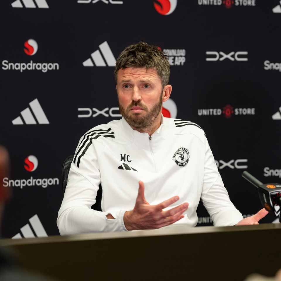 United Update tweet media