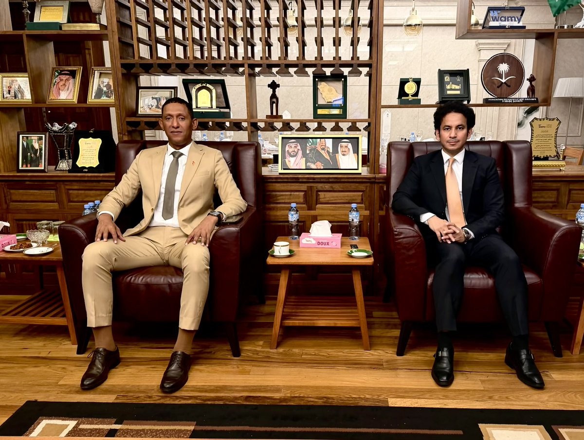 السفارة في كوناكري tweet media