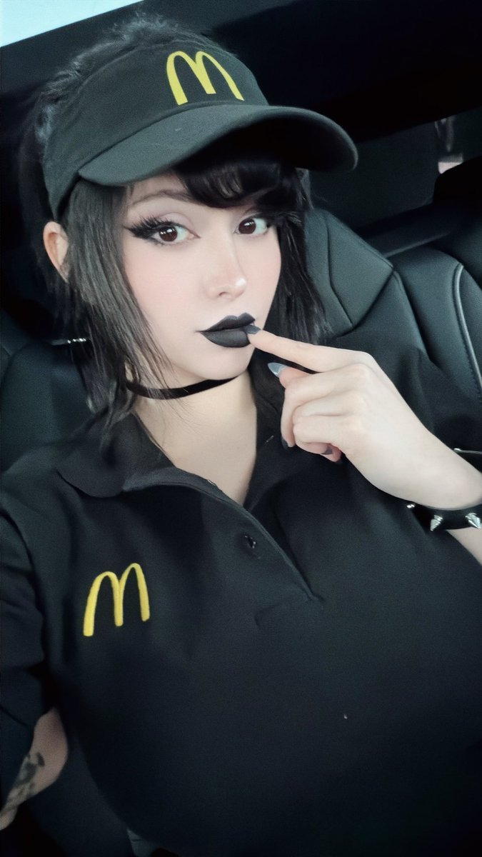 Pinkchyu tweet media