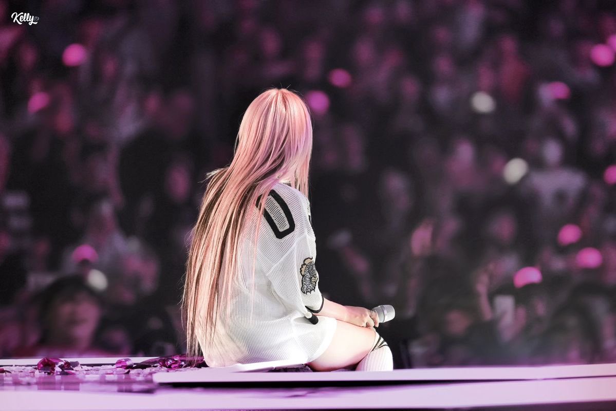 mads ✨ tweet media