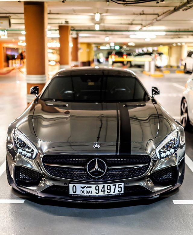 NikkiFlashh's tweet photo. Liquid metal on wheels. This AMG GT doesn't just reflect the light, it owns the entire room. 🩶🔥 https://t.co/ry14hfeTDh
