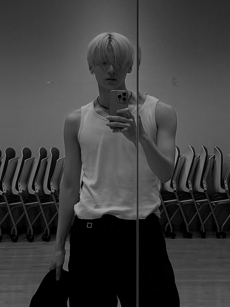 katy ᢉ𐭩 tweet media