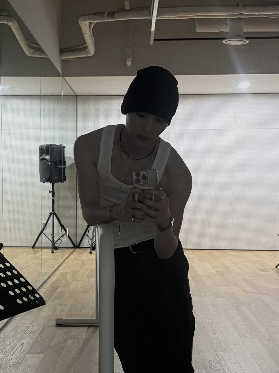 katy ᢉ𐭩 tweet media