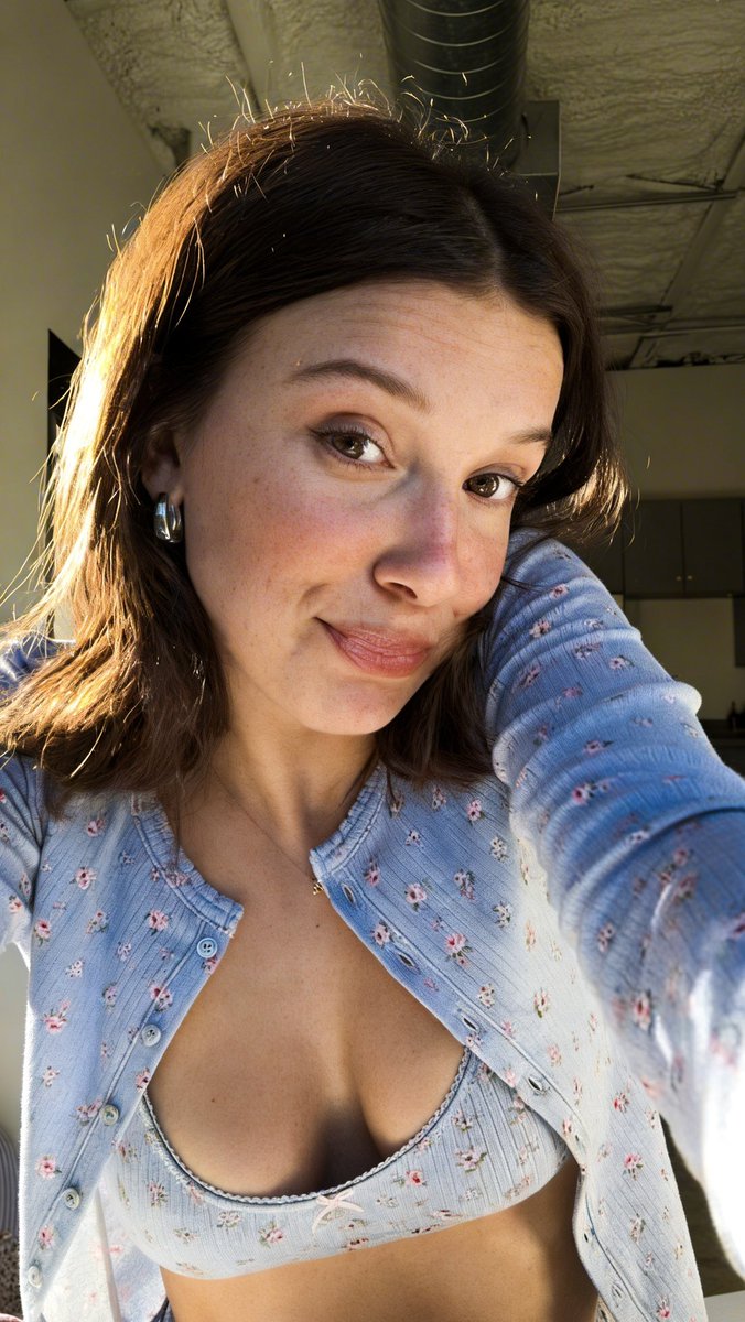 Mac royal deluxe + tweet media