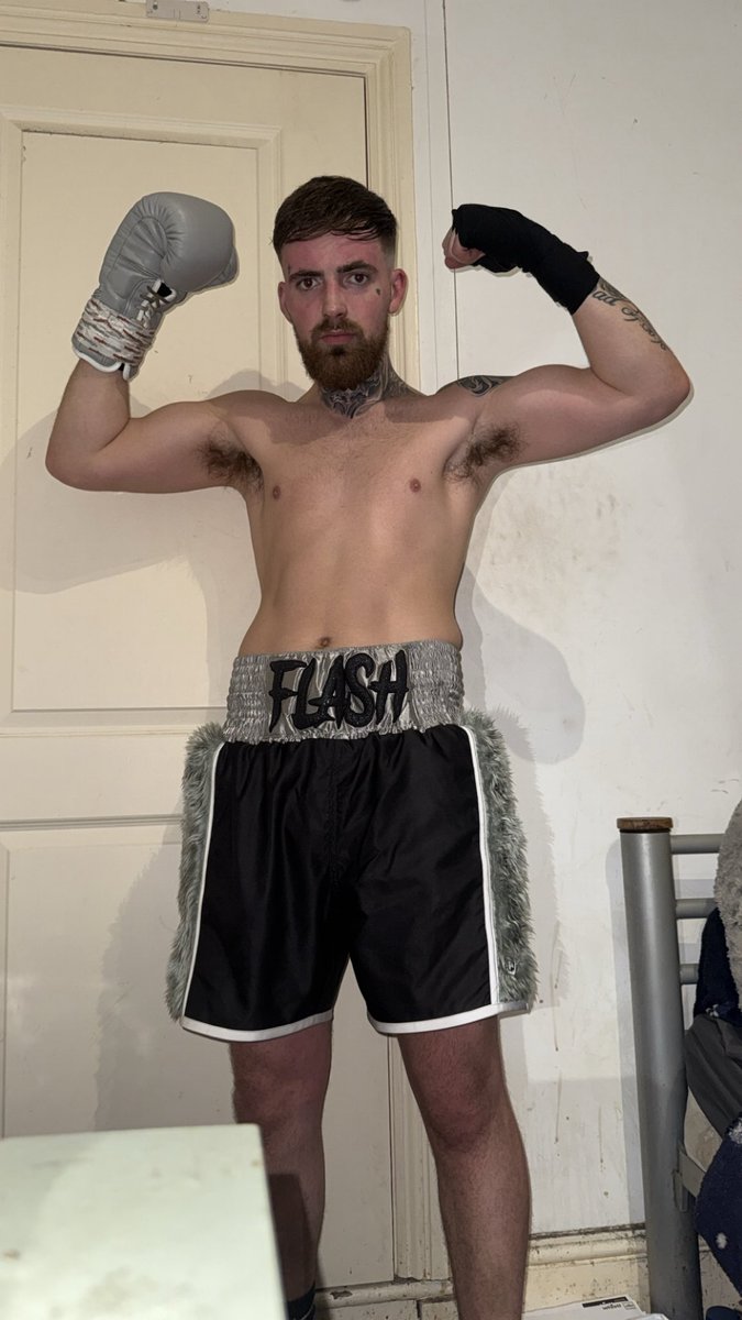 BullyBossFlash tweet media