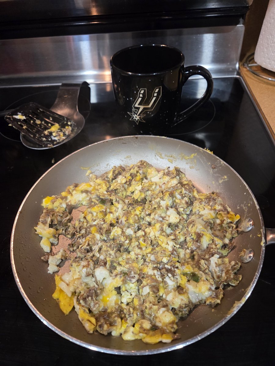 Good morning coffee and breakfast Machacado tacos yummy   Go Spurs GO, bbq later .