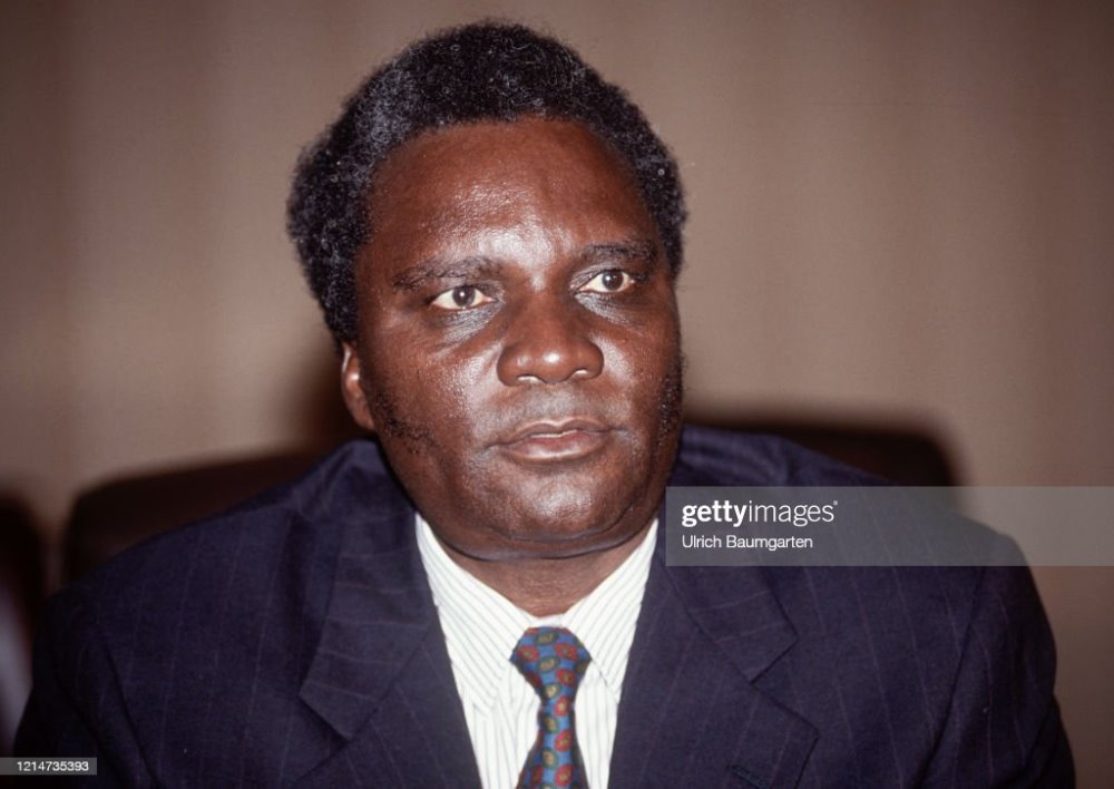 Uruhare rwa Perezida Habyarimana mu itegurwa n’ishyirwa mu bikorwa rya Jenoside yakorewe Abatutsi

Iyi nyandiko ni iya Minisitiri <a href="/DrDamascene/">Dr. Jean Damascene BIZIMANA</a> . Ubu ndi mu mwuka wo gusoma inyandiko mu minsi iri imbere nanjye nzajya mvuga amateka nka we🫡 Mr <a href="/JLHaby/">Jean-Luc Habyarimana</a> nawe iyi nyandiko uyinyuzemo