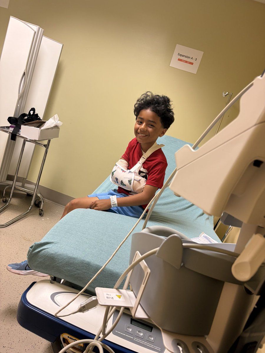 CallMe100K tweet media