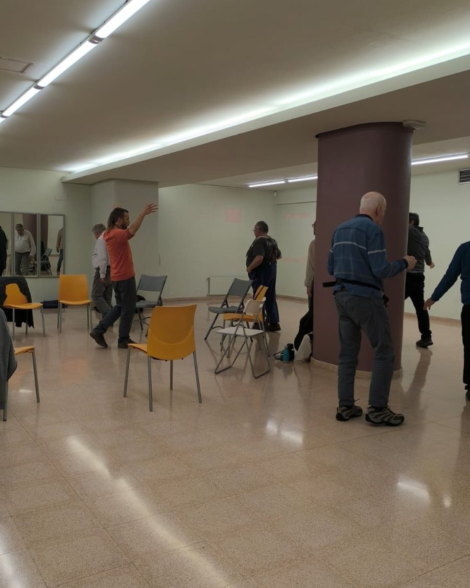 FamiliaiSalutMental tweet media