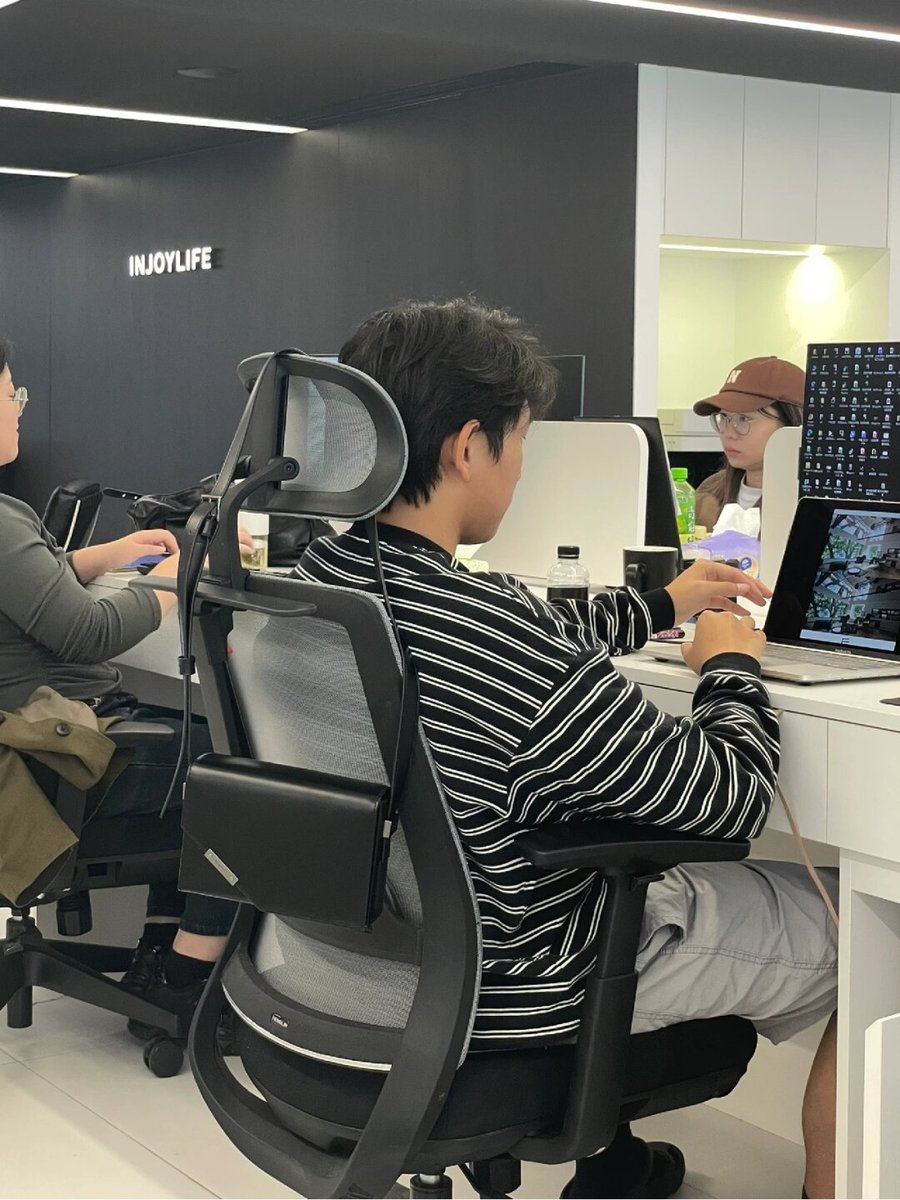 Alessandro Posch tweet media