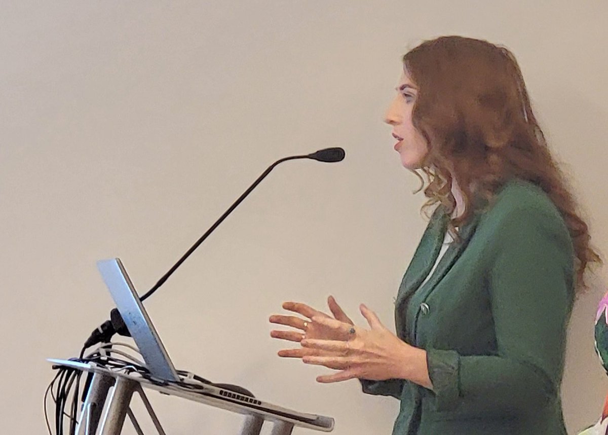 Bride Rose Sweeney tweet media