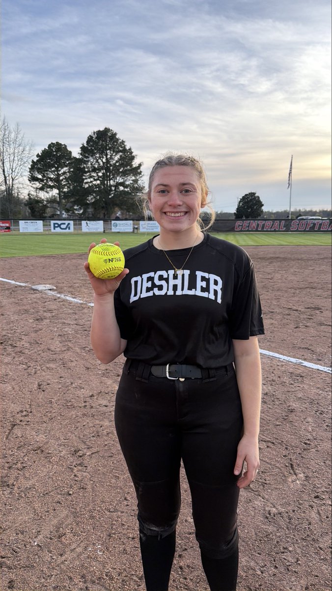 Kyle Parmley 🥎 tweet media