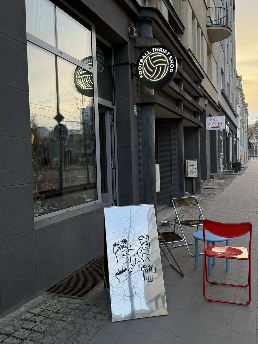 FootballThriftShop tweet media