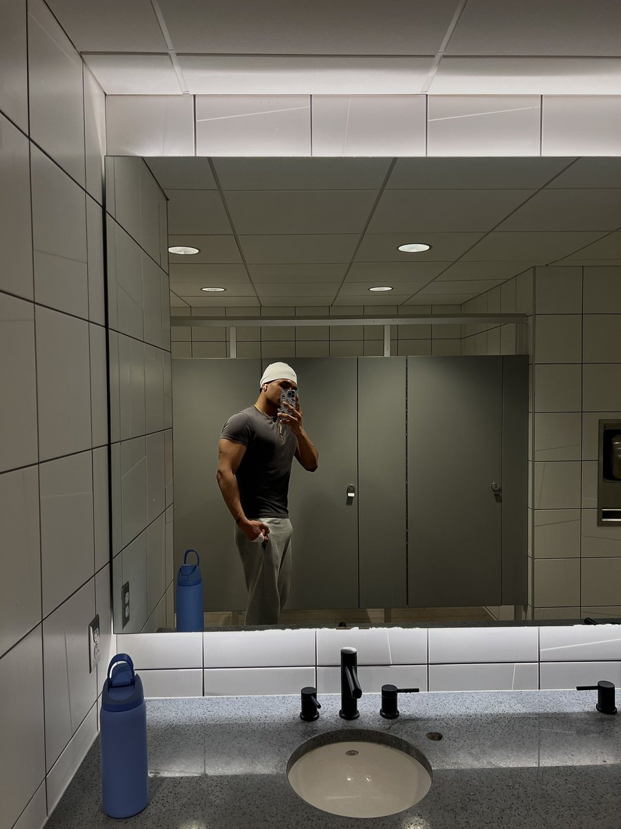 Heissito tweet media