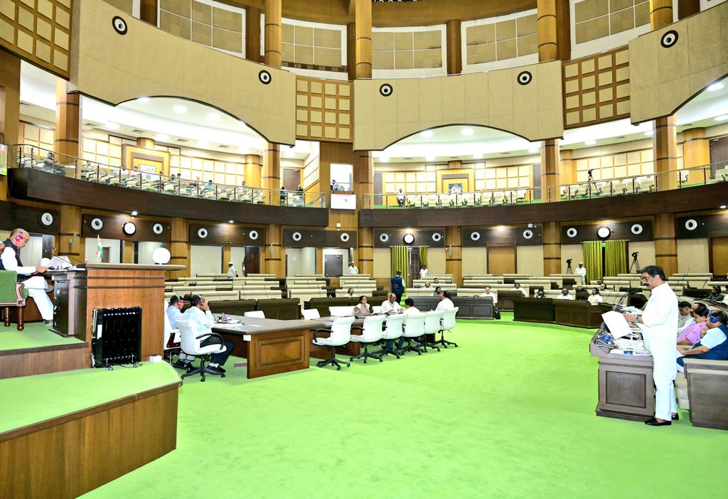 हमारे वीर पुरखों और दिशोम गुरुजी के मार्गदर्शन में हमारा युवा झारखंड आज एक नए आत्मविश्वास के साथ आगे बढ़ रहा है; जहाँ झारखंड की संस्कृति और सभ्यता, शिक्षा, रोजगार, महिला सशक्तिकरण और मजबूत अर्थव्यवस्था हमारी प्राथमिकता है। 
आने वाले दिनों में दिशोम गुरुजी के विशाल व्यक्तित्व,