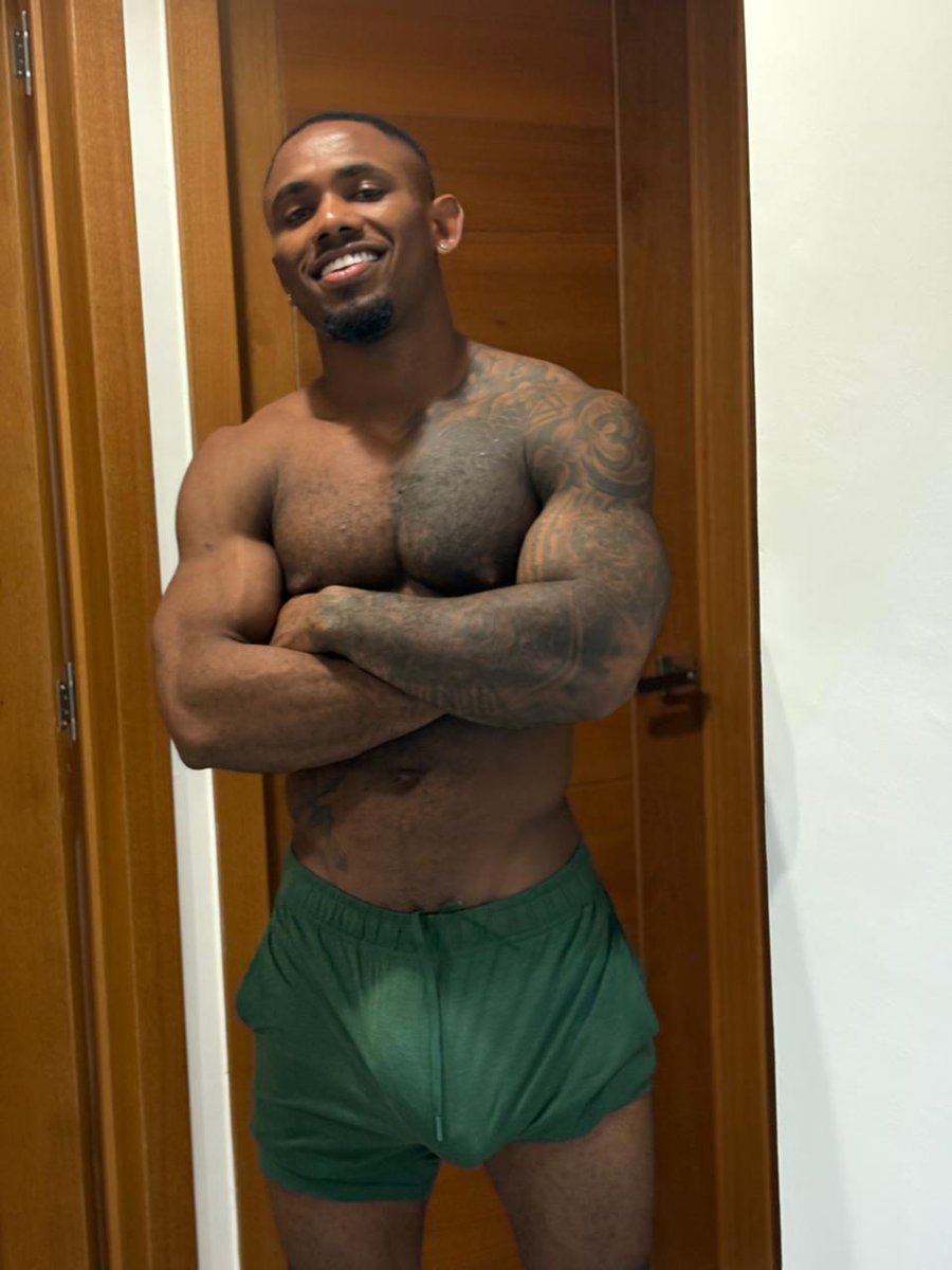 My name is Marcos, I'm 🏳️‍🌈hby?