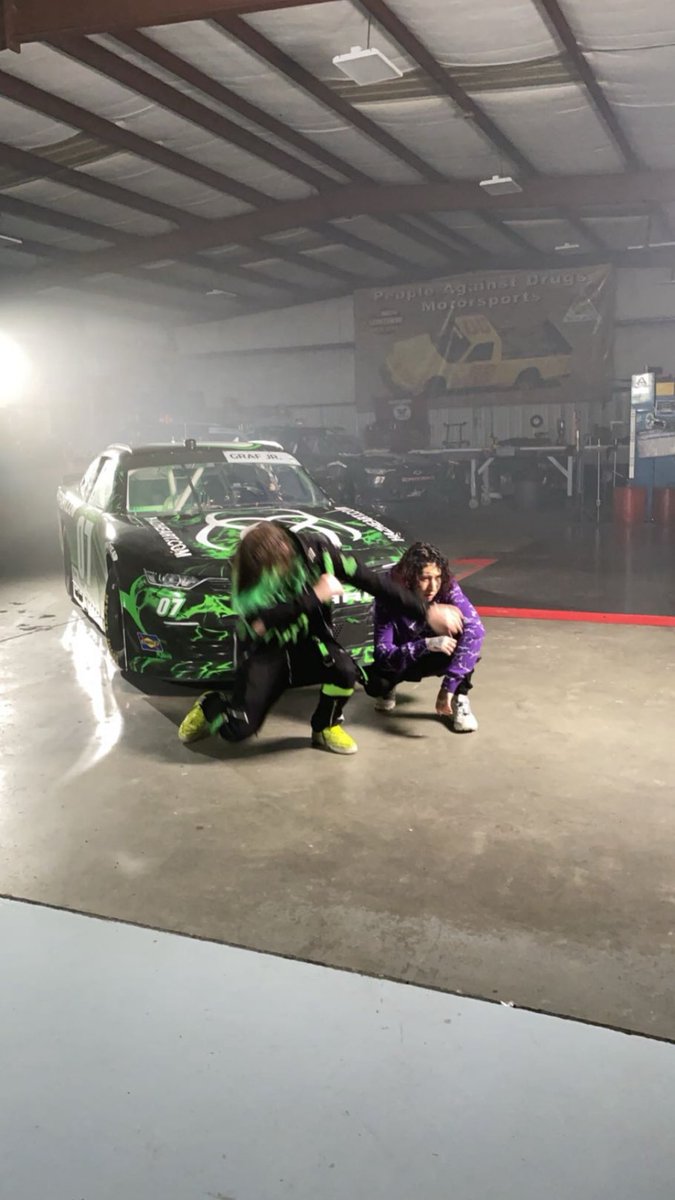 bread perez tweet media