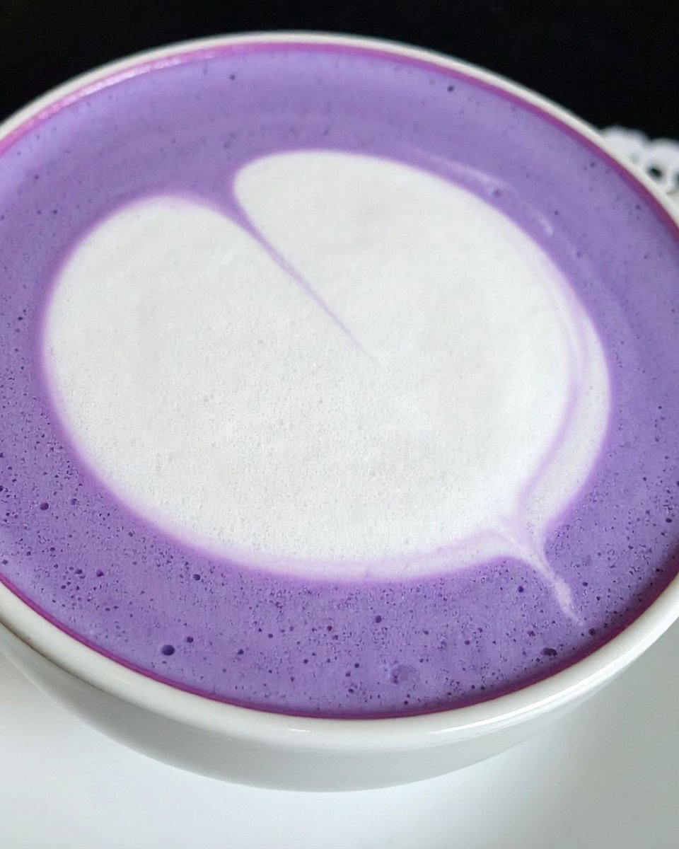 GC_Produce's tweet photo. Ube brings something different to the table.
Naturally vibrant. Mildly sweet. Easy to work with.

This purple yam is widely used in desserts, but also works well in:
• Baked goods
• Fillings and spreads
• Specialty drinks https://t.co/34OmuOa28a