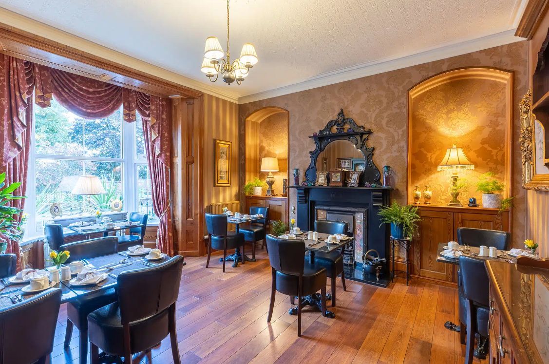 B&B Stays tweet media