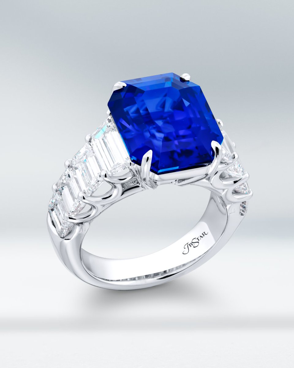 Shake off the winter blues for ocean blue sapphires! Our stunning ring features a beautiful emerald-cut Sri Lankan sapphire, embraced by cascading diamonds and pure platinum. (Style 5386-026)
.
.
.
#jbstar #jewelsbystar #highendjewelry #sapphire #ring